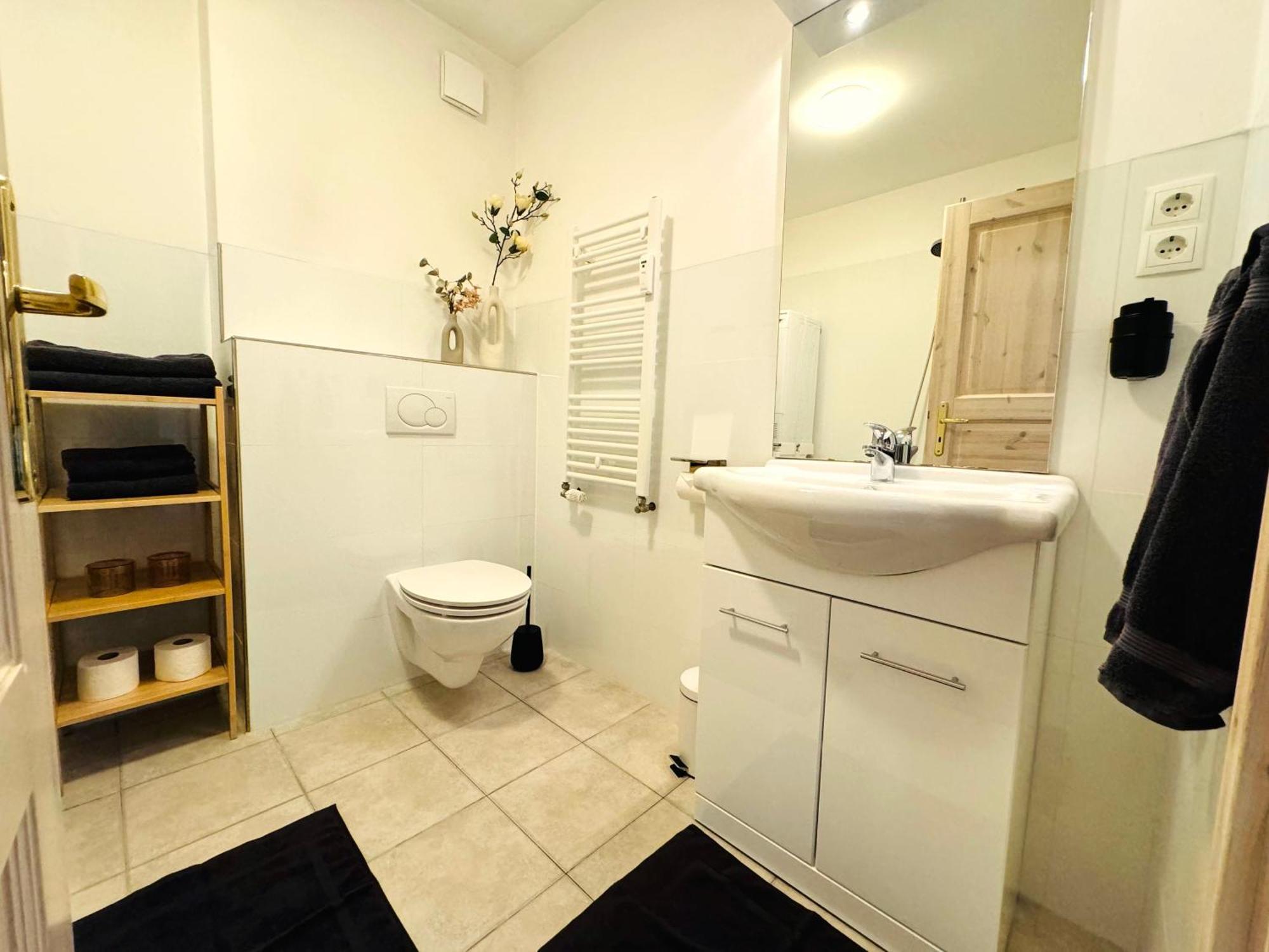 Superhosts Zentrum - Parkplatz - Badewanne - Netflix - Kaffee Bremen Bagian luar foto